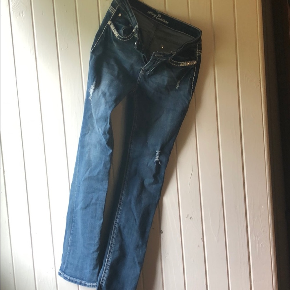 Cute, sequined jeans!